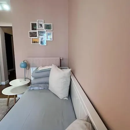 Spacious Faubourg Near Arc De Triomphe *
