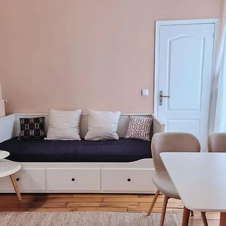 Appartement Spacious Faubourg Near Arc De Triomphe