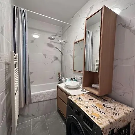 Spacious Faubourg Near Arc De Triomphe * Paris